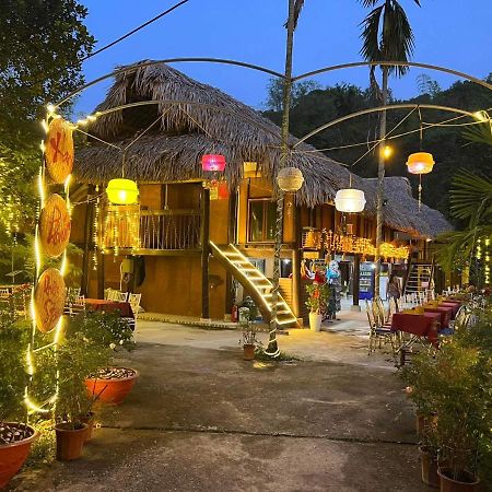Bee Lucky Homestay Xuan Dam Exterior foto